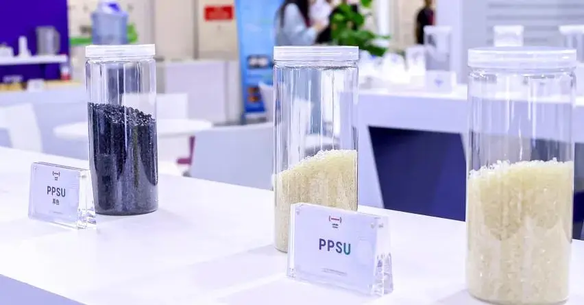 A tűzoltó sisakok anyagainak bemutatása: A PPSU és a PSU kivételes teljesítménye és alkalmazásai
